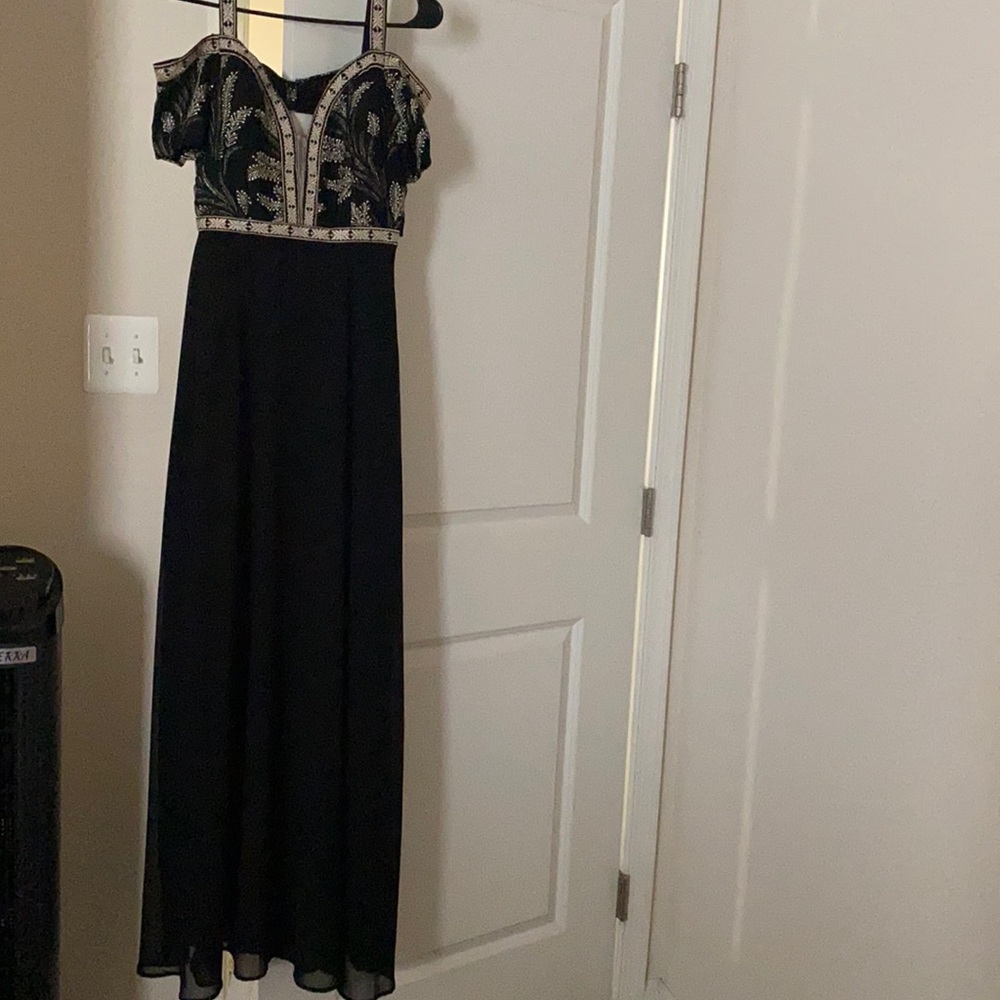 Beautiful prom dress, tags removed but never worn
